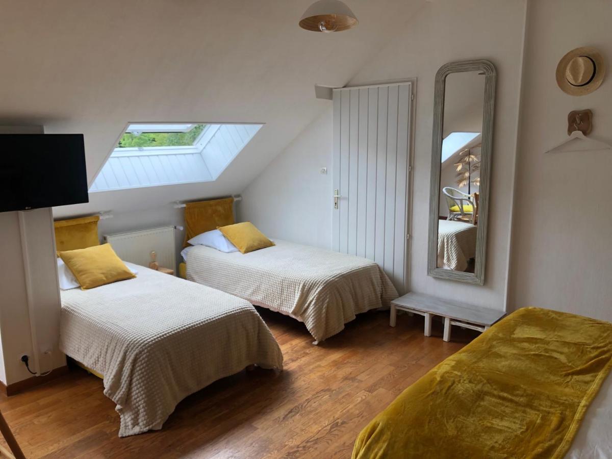 Grande Chambre Familiale Jaune Tout Bonnement Bien Putot-en-Auge 외부 사진