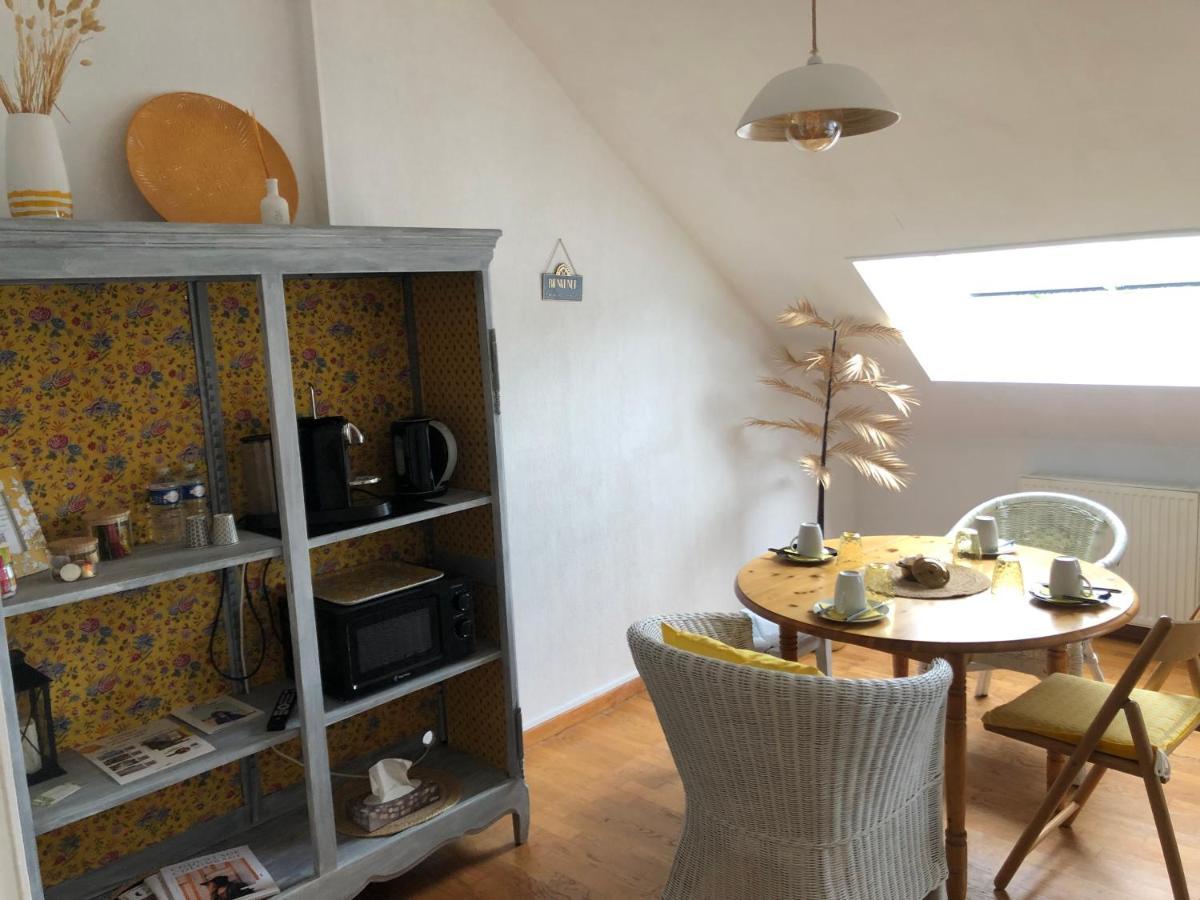 Grande Chambre Familiale Jaune Tout Bonnement Bien Putot-en-Auge 외부 사진