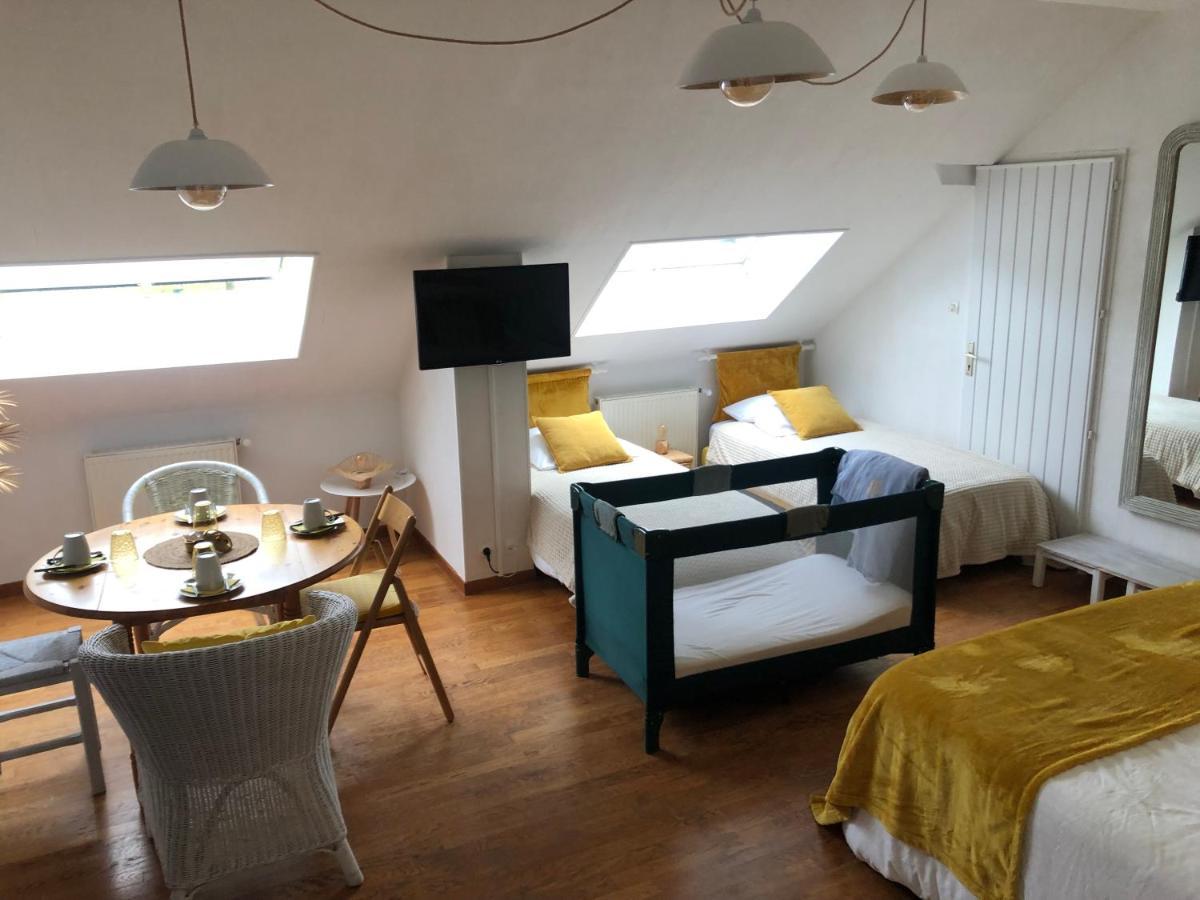 Grande Chambre Familiale Jaune Tout Bonnement Bien Putot-en-Auge 외부 사진