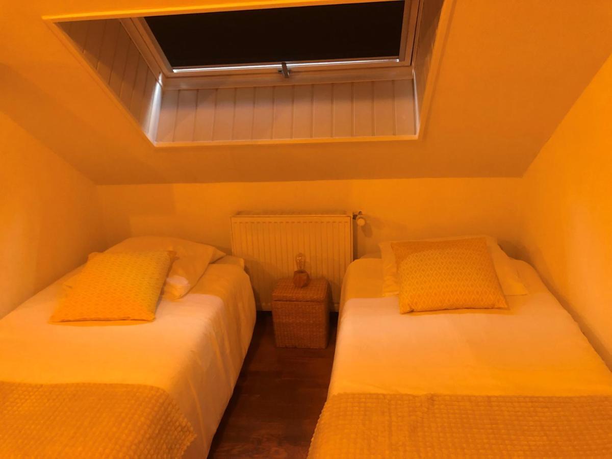 Grande Chambre Familiale Jaune Tout Bonnement Bien Putot-en-Auge 외부 사진